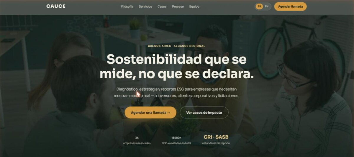 Captura del sitio de De un PDF de sostenibilidad por mail a un sitio bilingüe que agenda reuniones solo